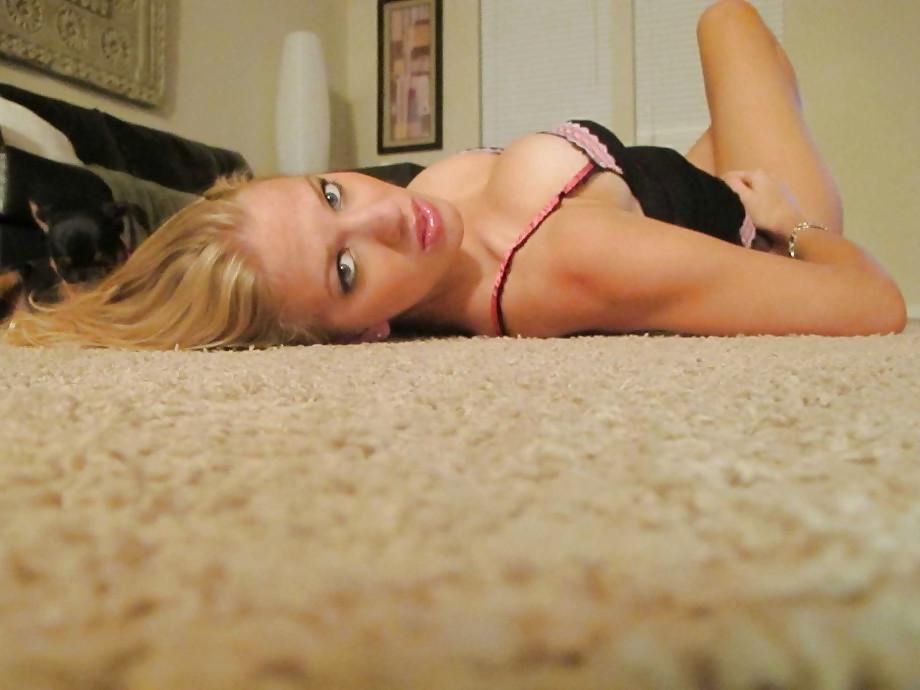 25P Blonde Self-Pics