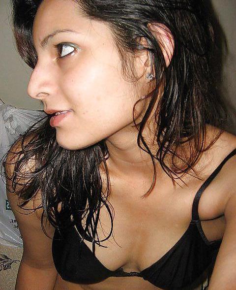 25P DESI INDIAN PAKI BENGALI SIKH GIRLS IN HOTELS