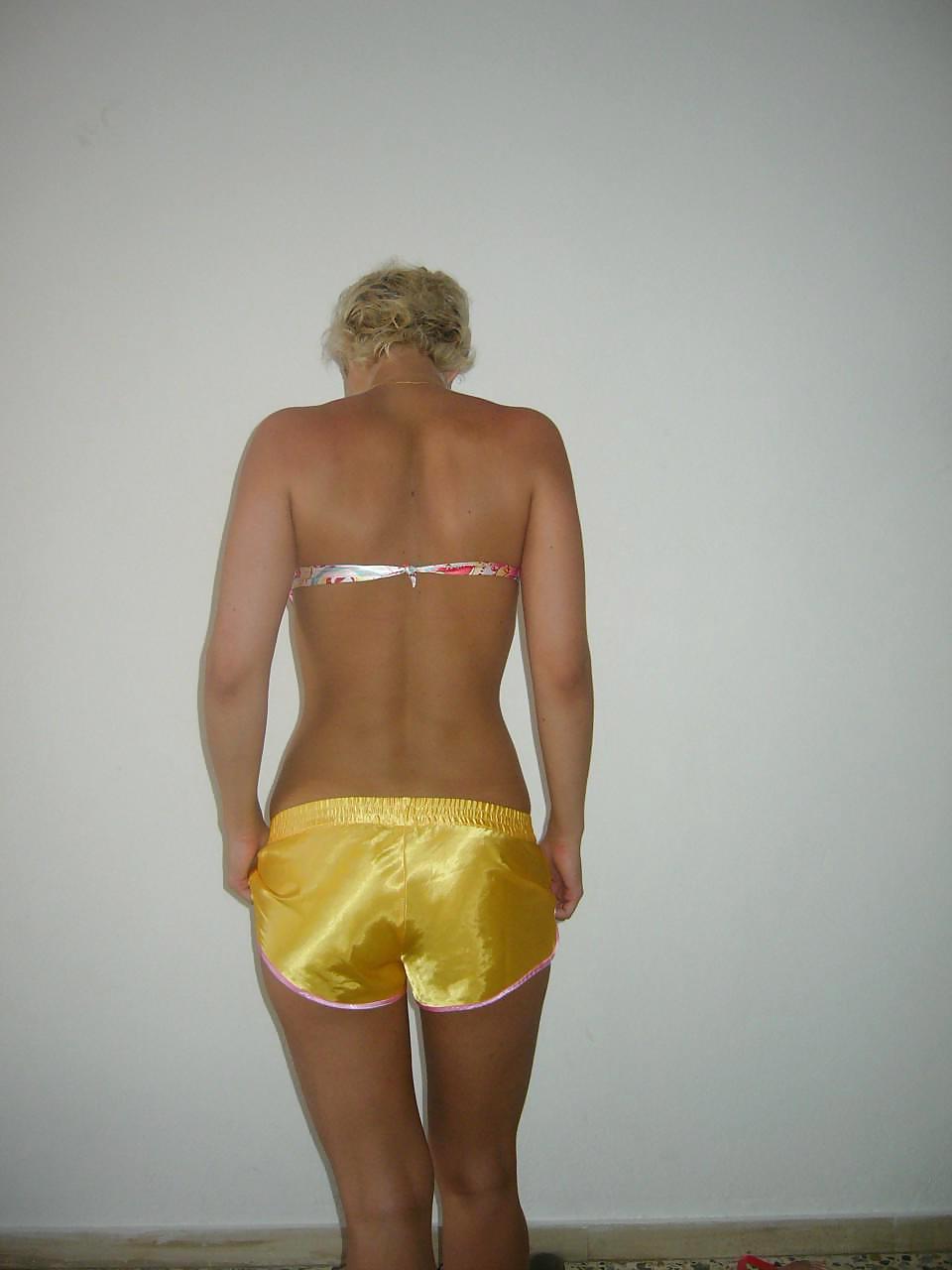 25P Two Girls On Fun Vacation-Trip