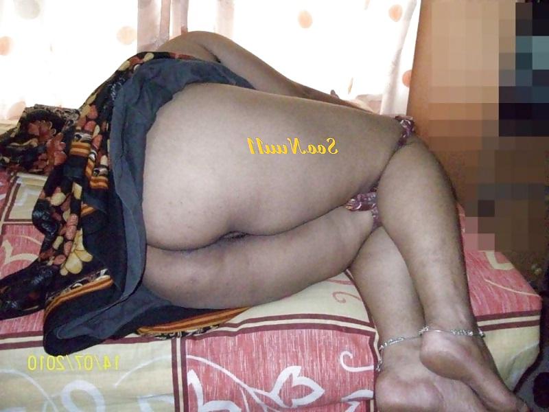 13P Fun With Black Sari Aunty