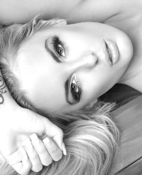 21P Black and White 88!