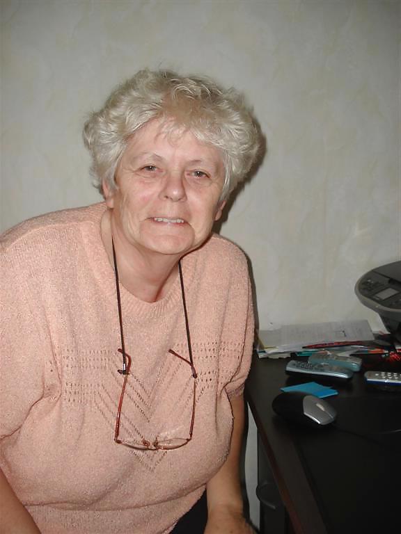 6P Old Sexy Granny