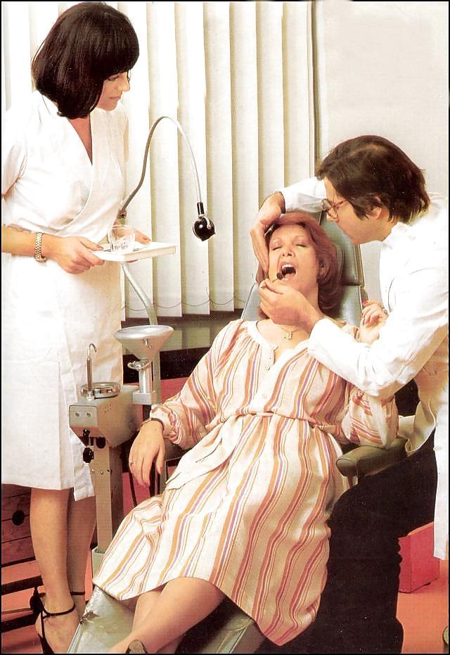 25P Vintage Group Set - Dentist Visit