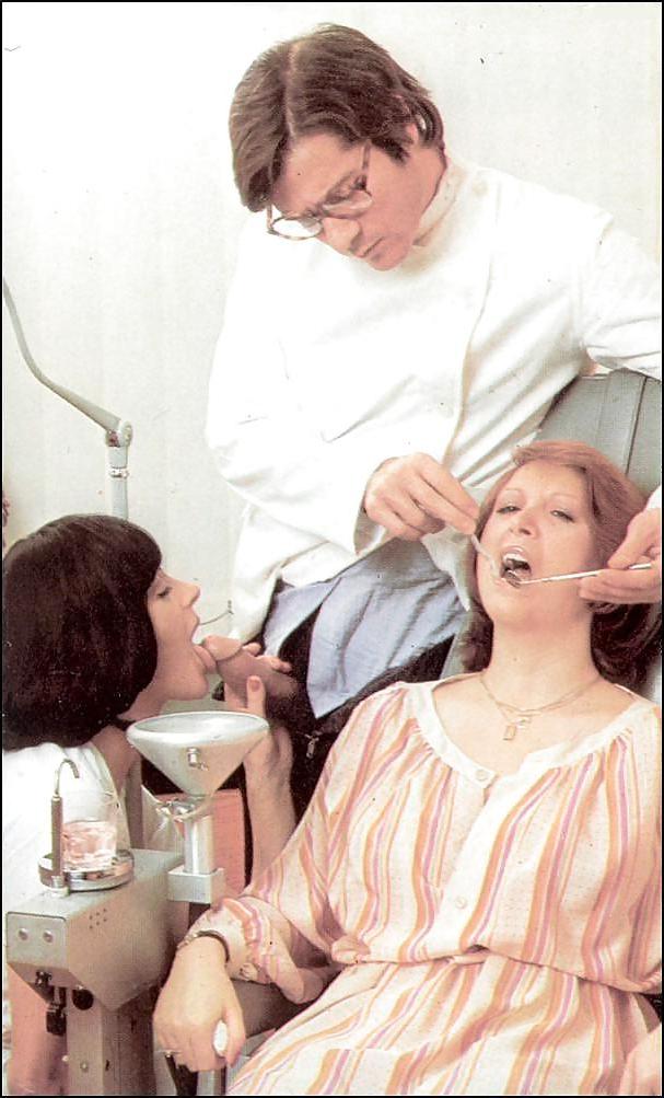 25P Vintage Group Set - Dentist Visit