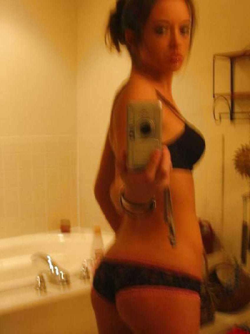 25P Misc Amateur Self Pics