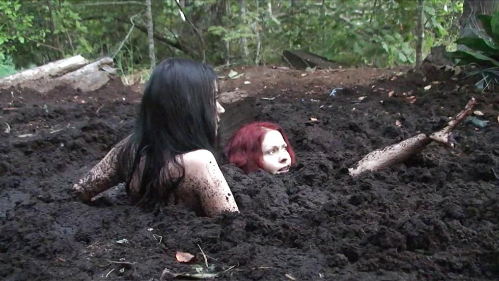 25P Mud girls 2