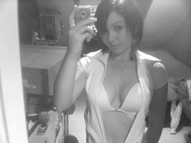 11P Hottie black and white self pics