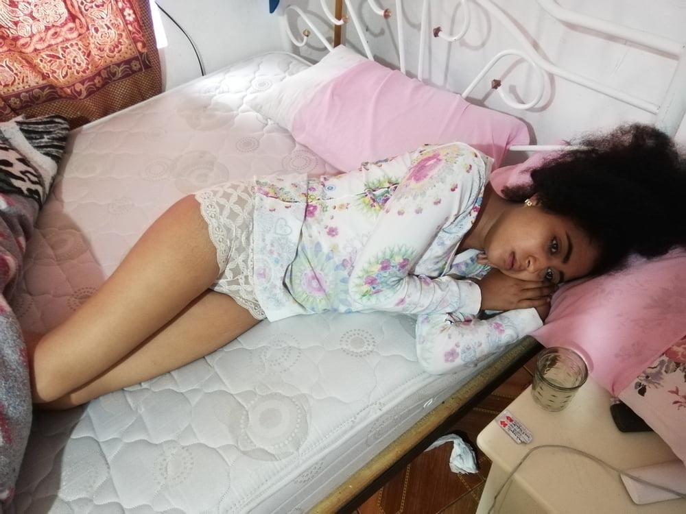 25P indian sleeping desi