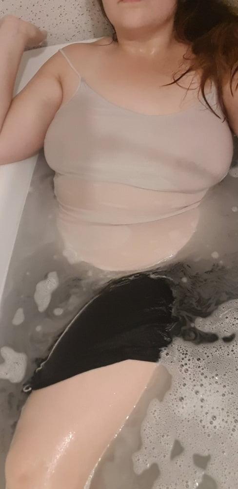15P chubby beauty