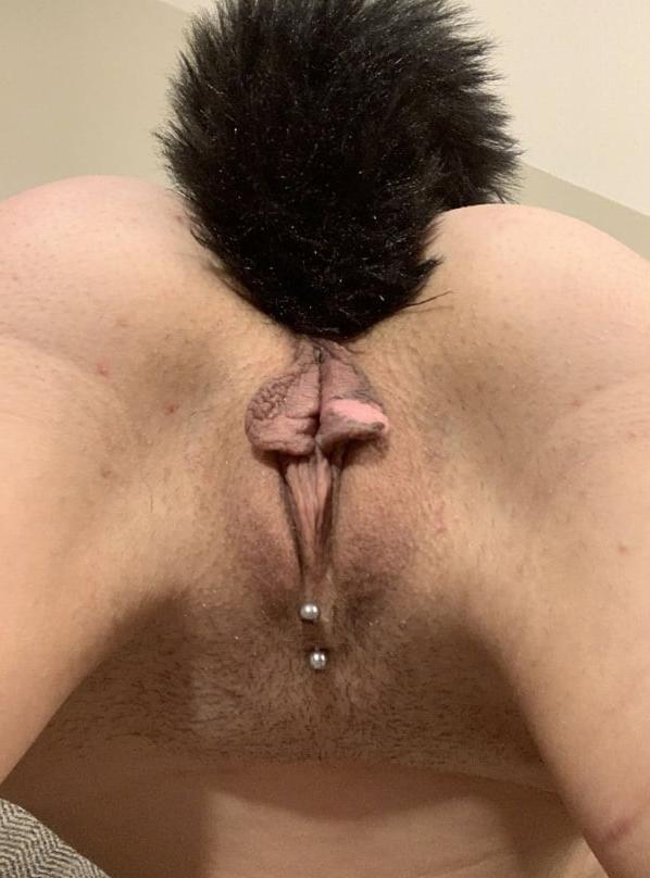 25P Hot Natural Blonde with hard nipples