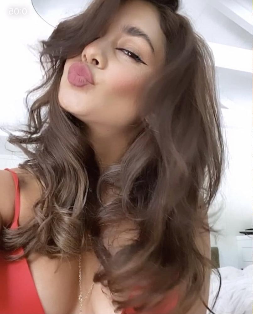 14P Beauty Vanessa for comments