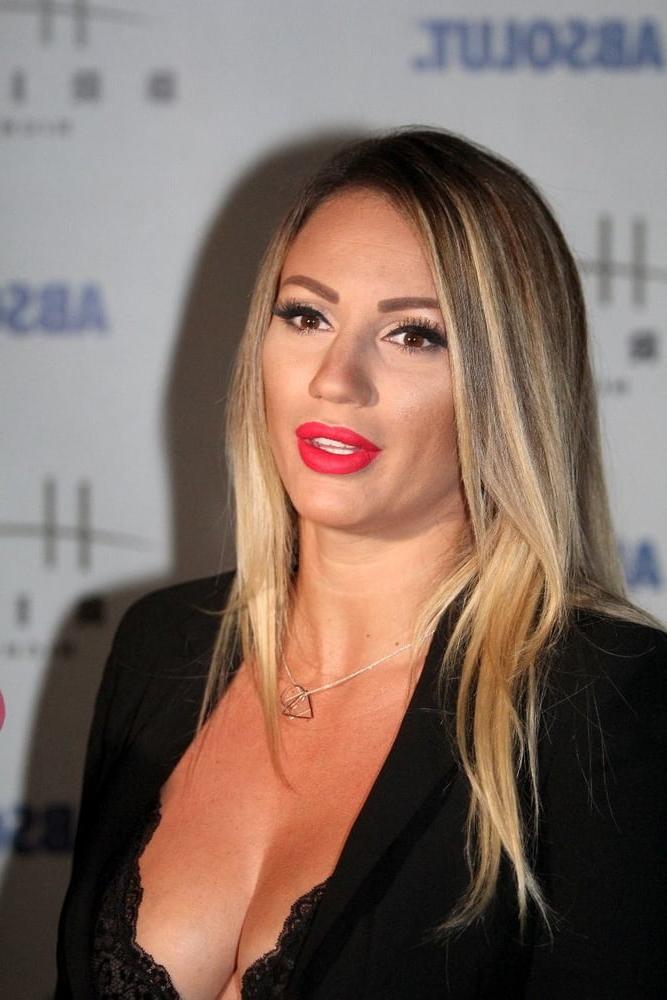 25P Serbian beauty blonde Ana Kokic
