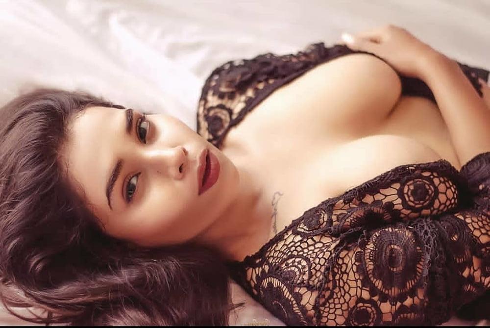 25P Desi INDIAN HOT GIRLS