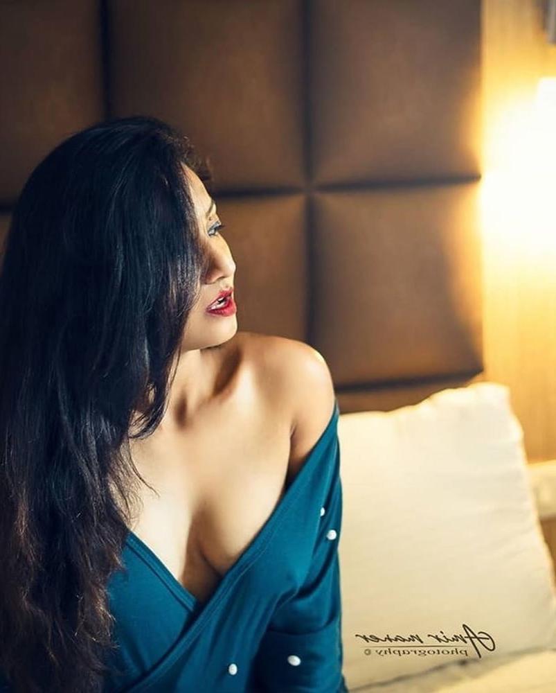 25P Desi INDIAN HOT GIRLS