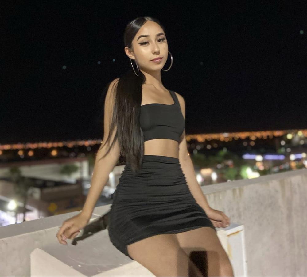 25P Teen alexia waiting for her hard cock to enter her
