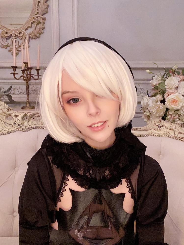 25P DHM - 2B Halloween Selfies