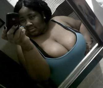 24P Ebony Busty Amateur Young Set 2