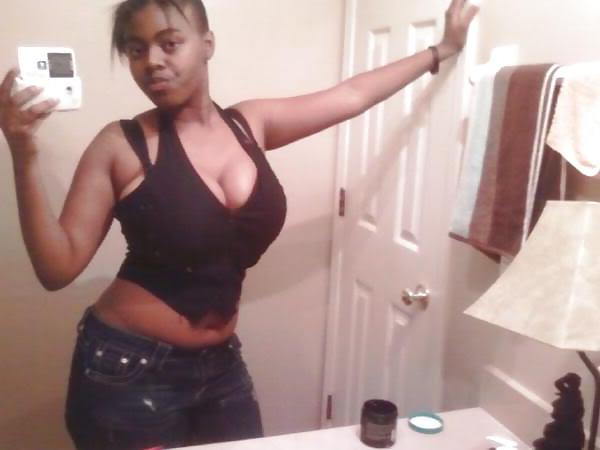 24P Ebony Busty Amateur Young Set 2