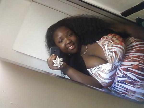 24P Ebony Busty Amateur Young Set 2