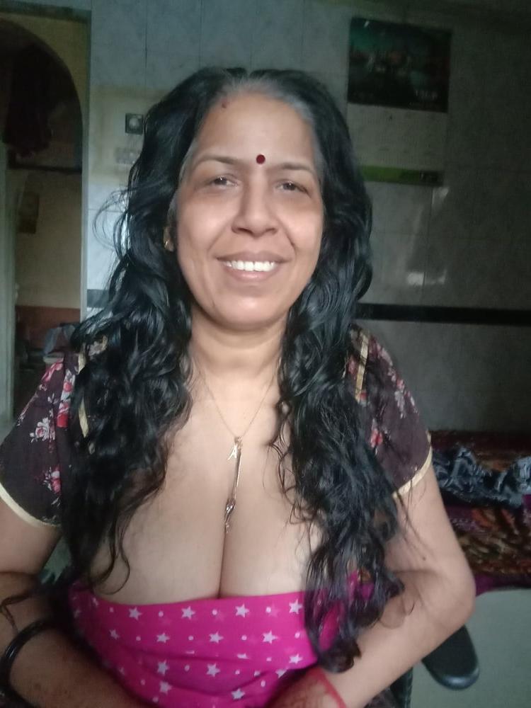 25P Desi pornstar