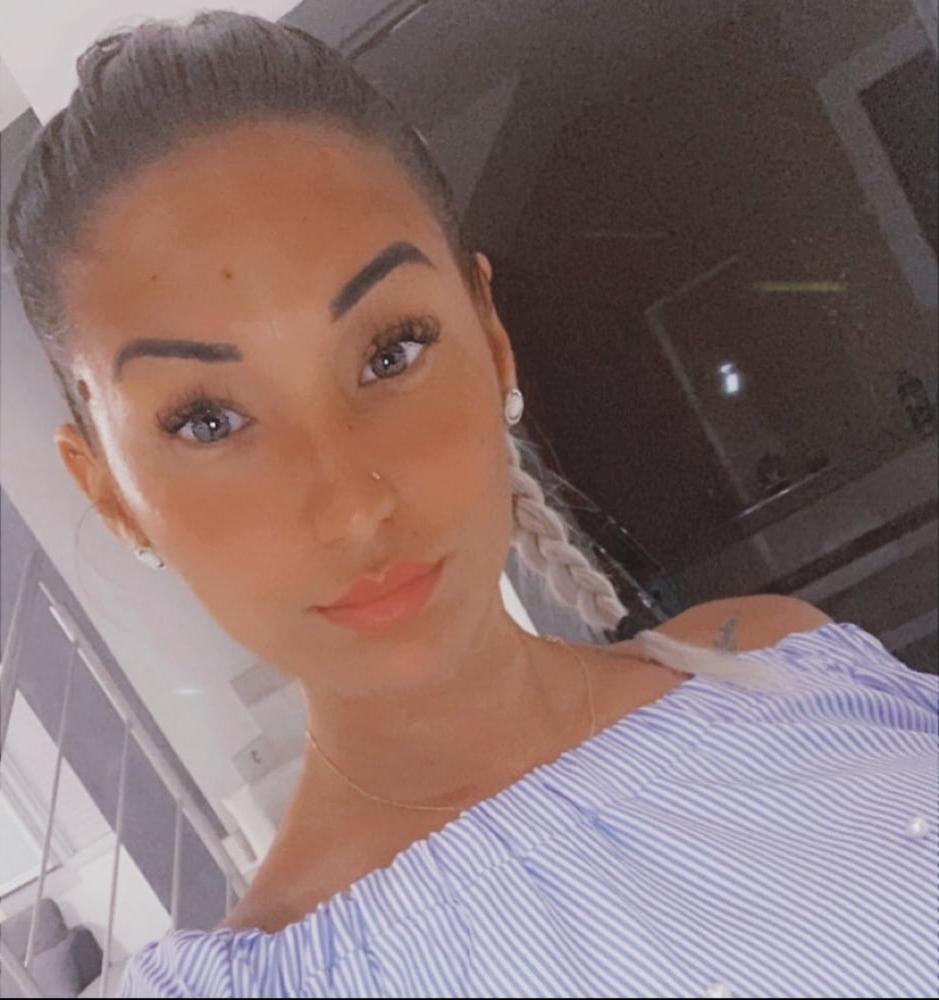 25P Retour des jeunes salope chienne com hard sut teens