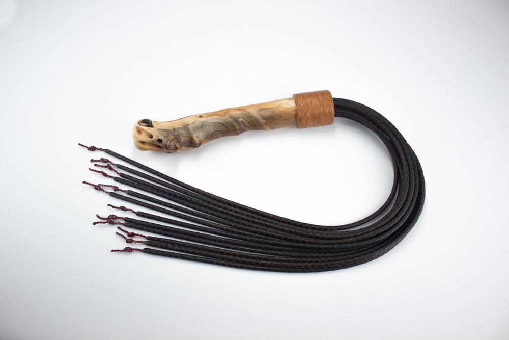 23P Tiger eye flogger