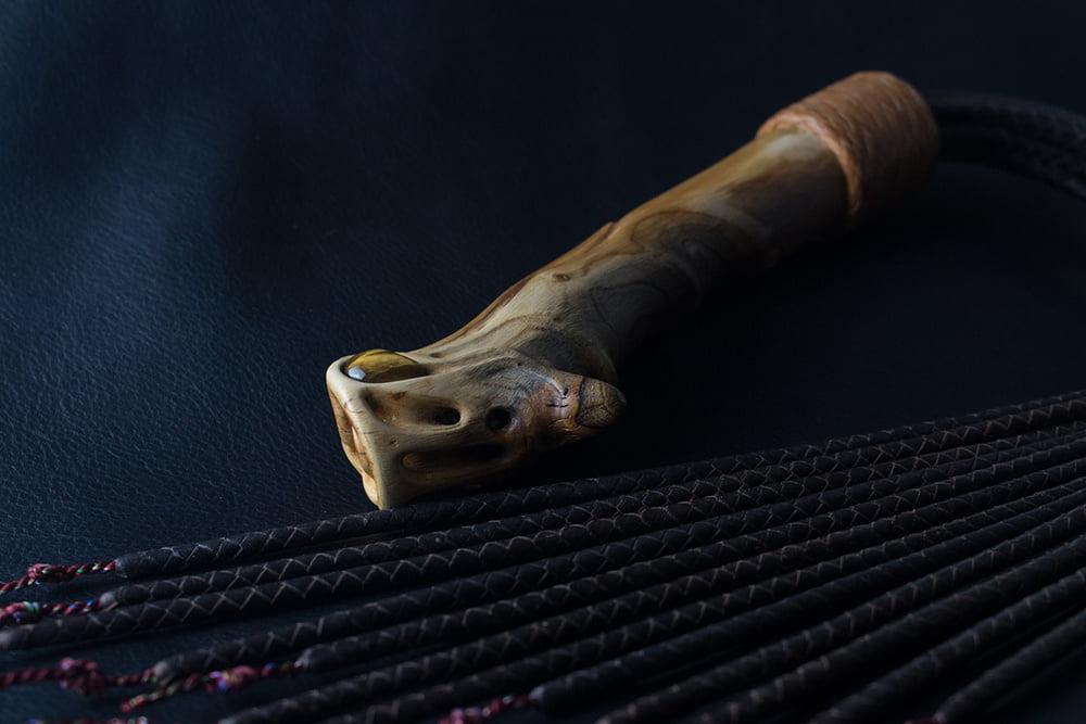 23P Tiger eye flogger