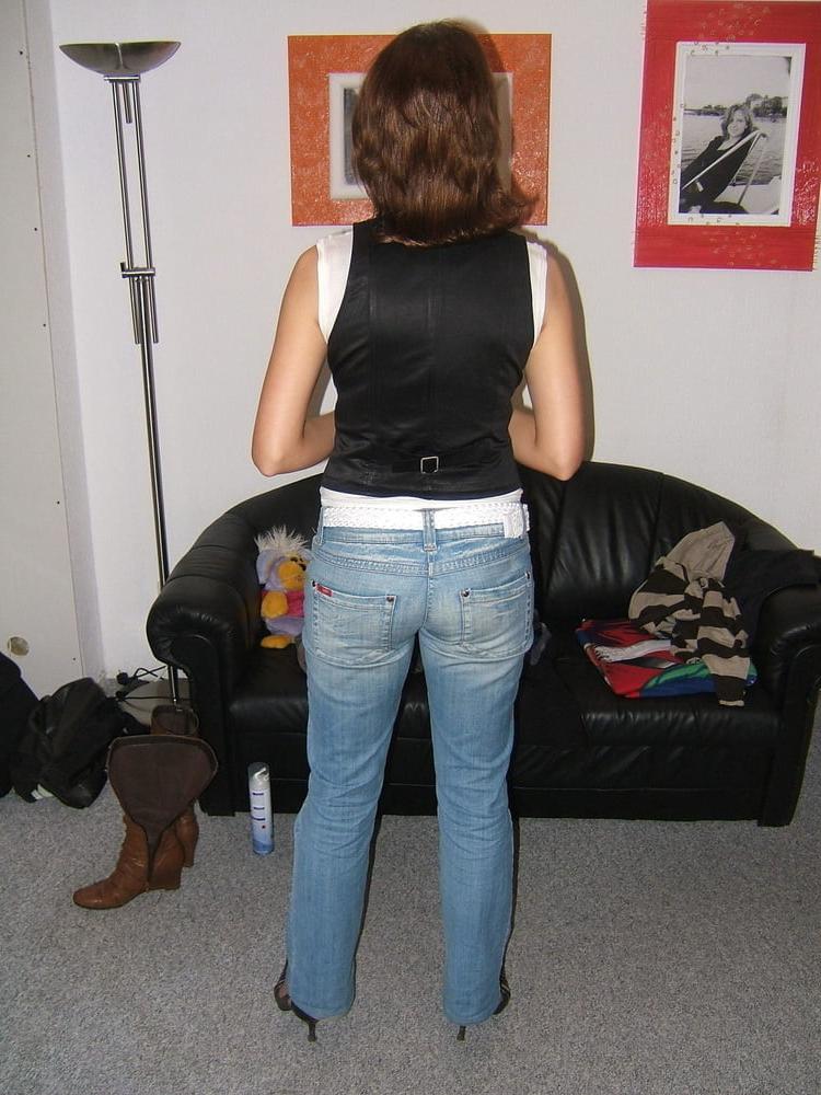 25P Busty babe fav