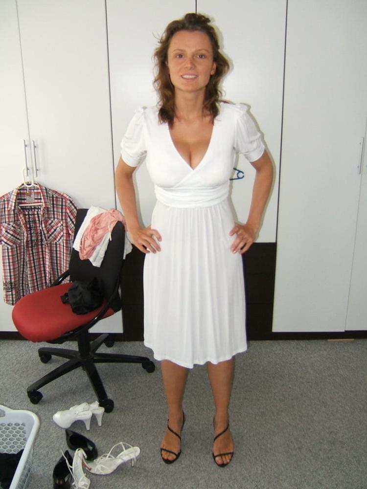 25P Busty babe fav