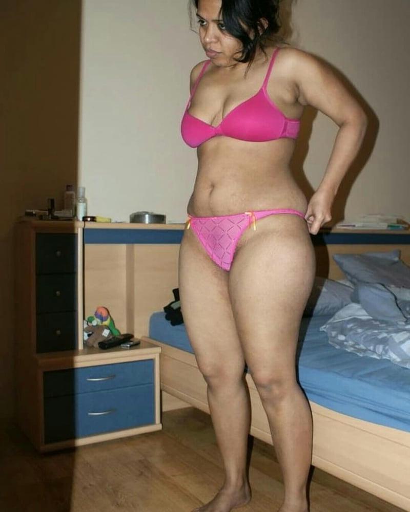 25P desi aunt best 1