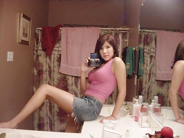25P Self Shot Teens in Heat