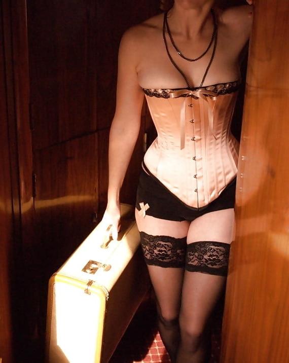 25P Corset jpg