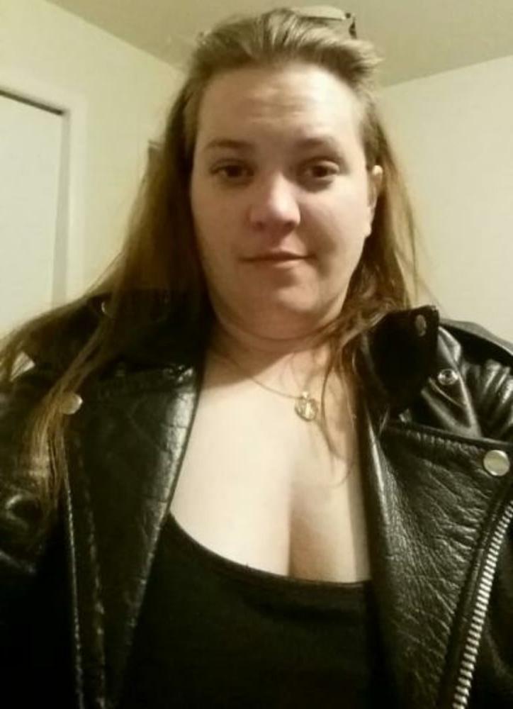 15P Milf feminist Sarah