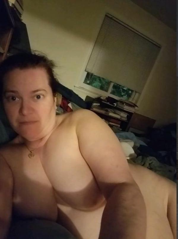 15P Milf feminist Sarah