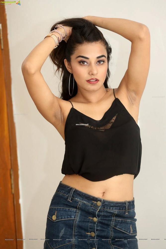 25P Delicious Desi Armpits