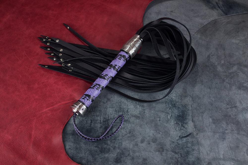 13P Rabbit Flogger