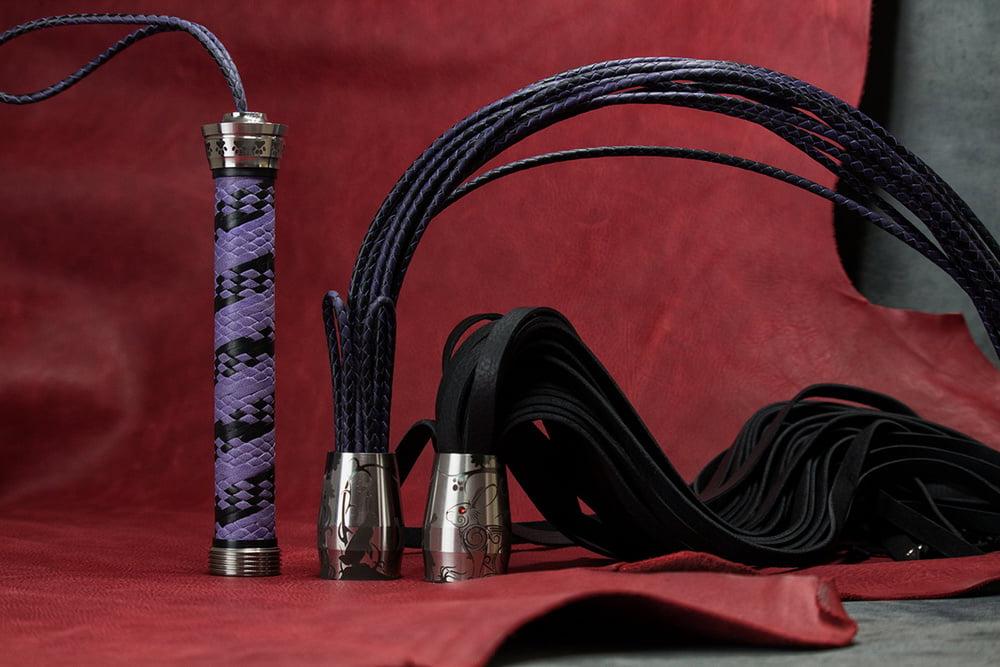 13P Rabbit Flogger