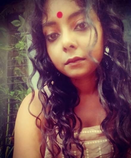 25P Desi smkr in Sari, Princess Leah