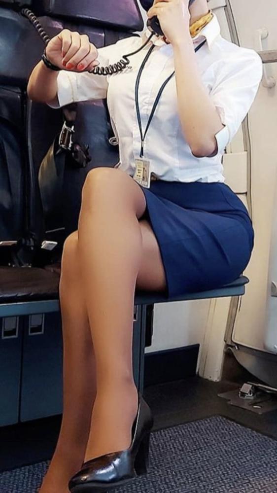 25P I am back flying and sharing big hard cocks with Abi again