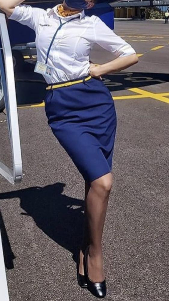 25P I am back flying and sharing big hard cocks with Abi again