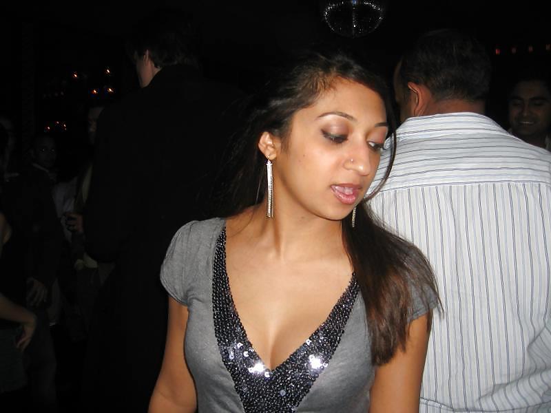 16P Desi Indian Babe