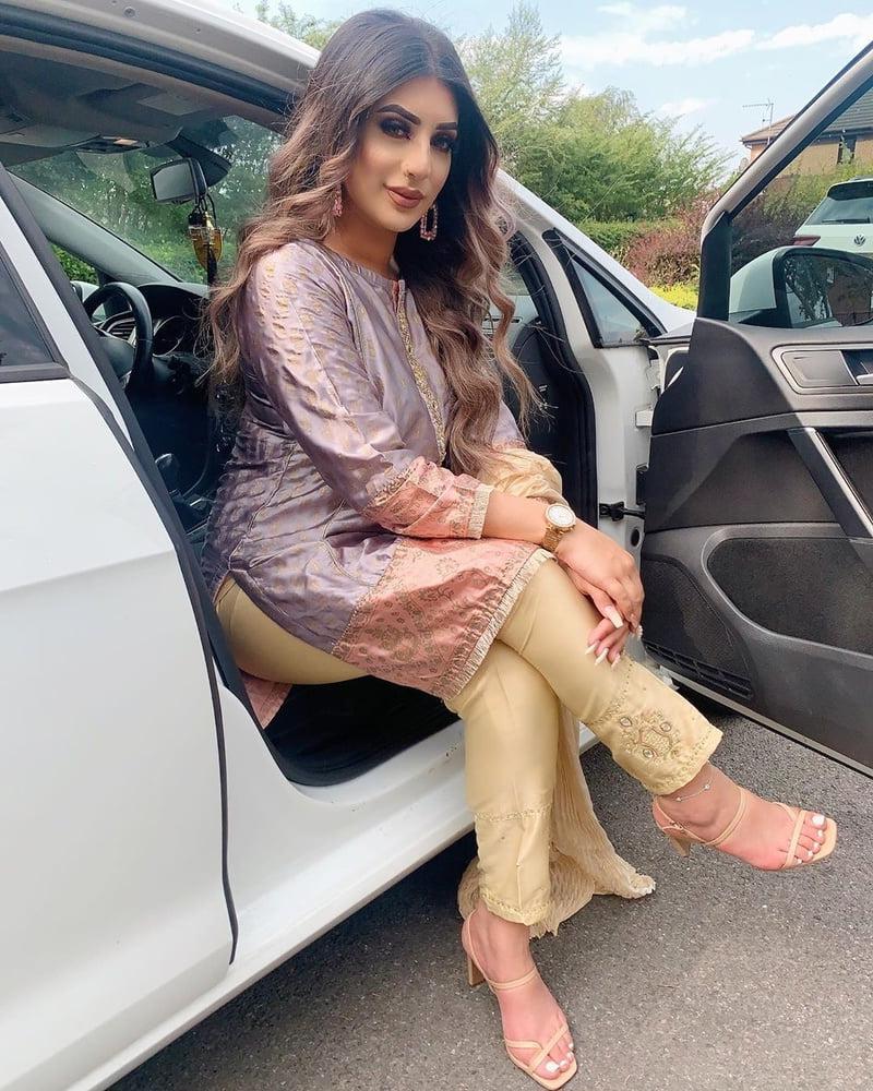 25P Sexy Paki Women Desi Love Cock