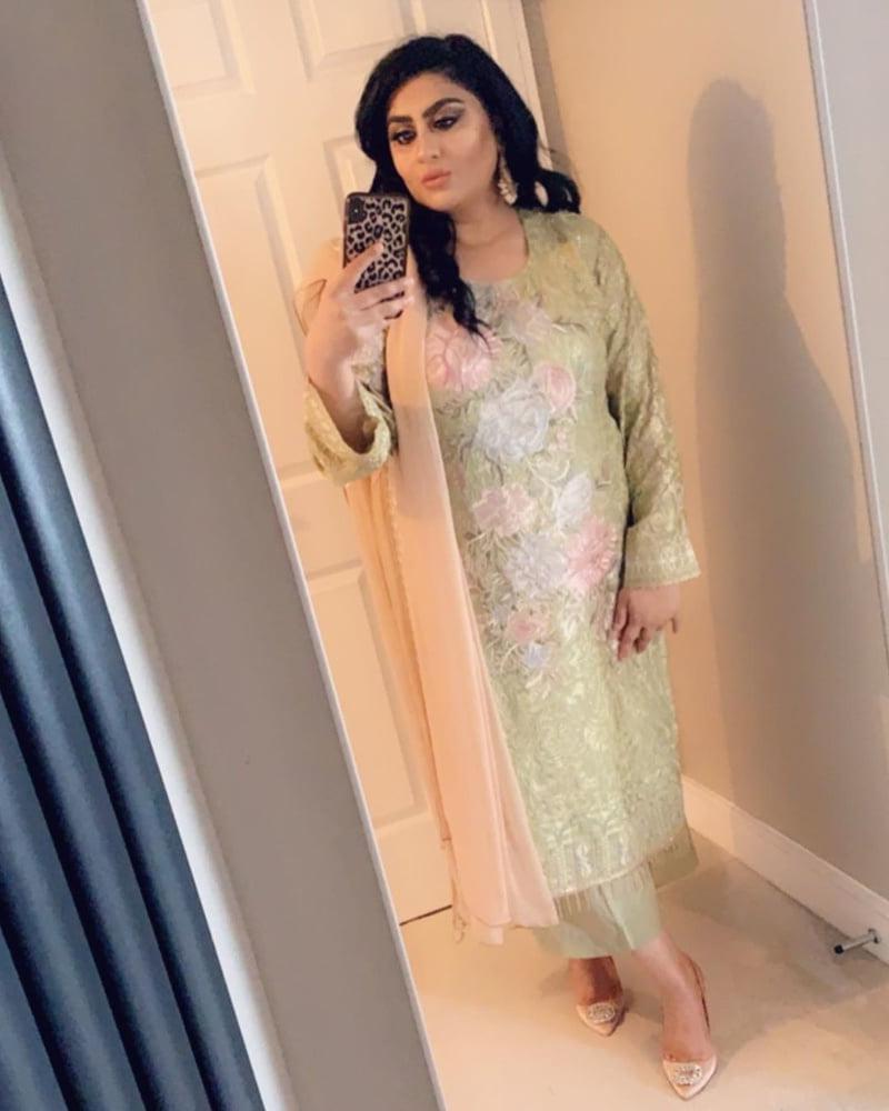 25P Sexy Paki Women Desi Love Cock