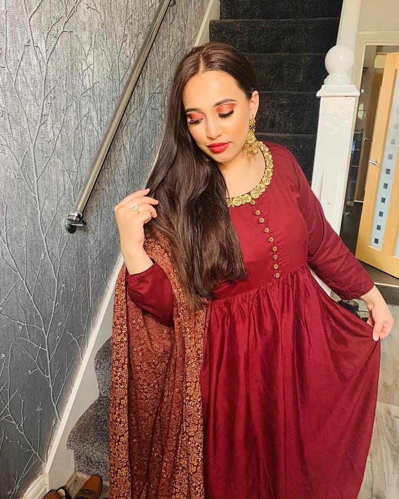 25P Sexy Paki Women Desi Love Cock