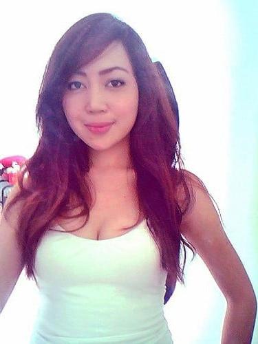 10P Busty Angelie