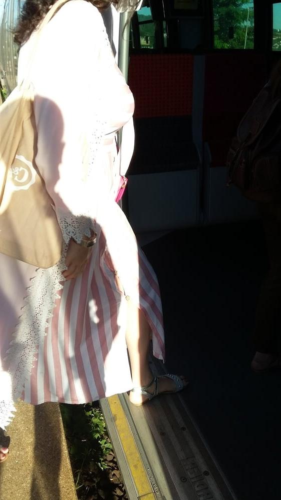 12P Arab beauty pretty face big cleavage Wao