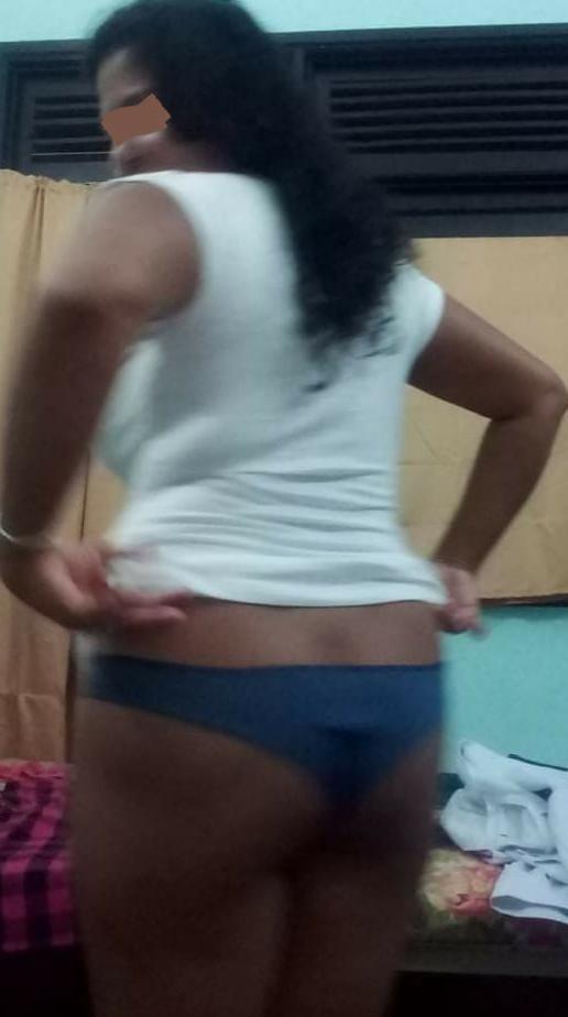 19P wifes back beauty
