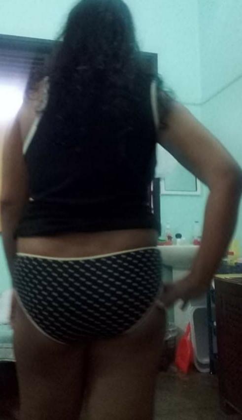 19P wifes back beauty