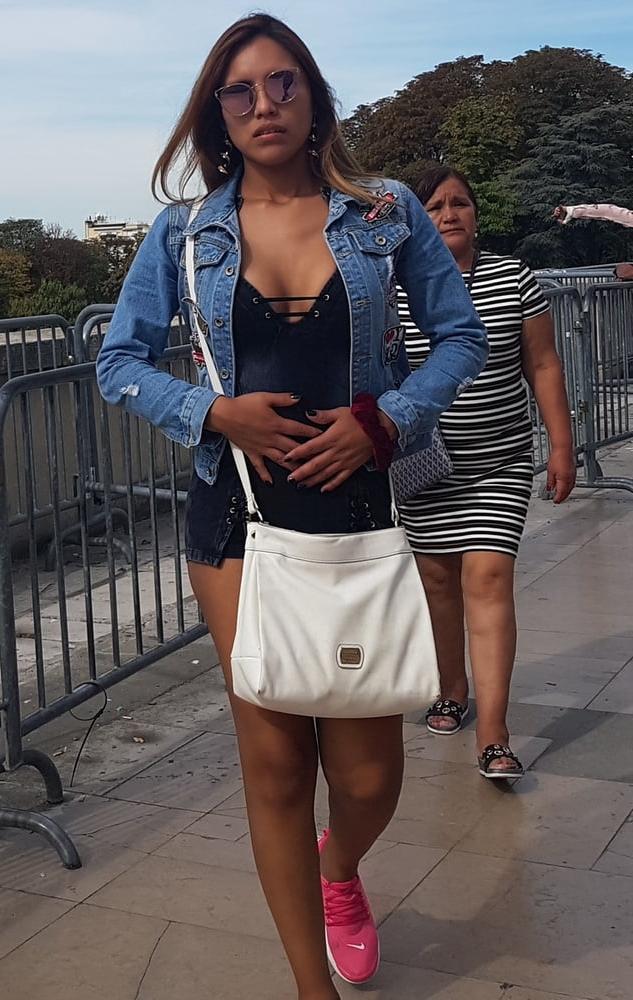 5P asian girl, downblouse and miniskirt