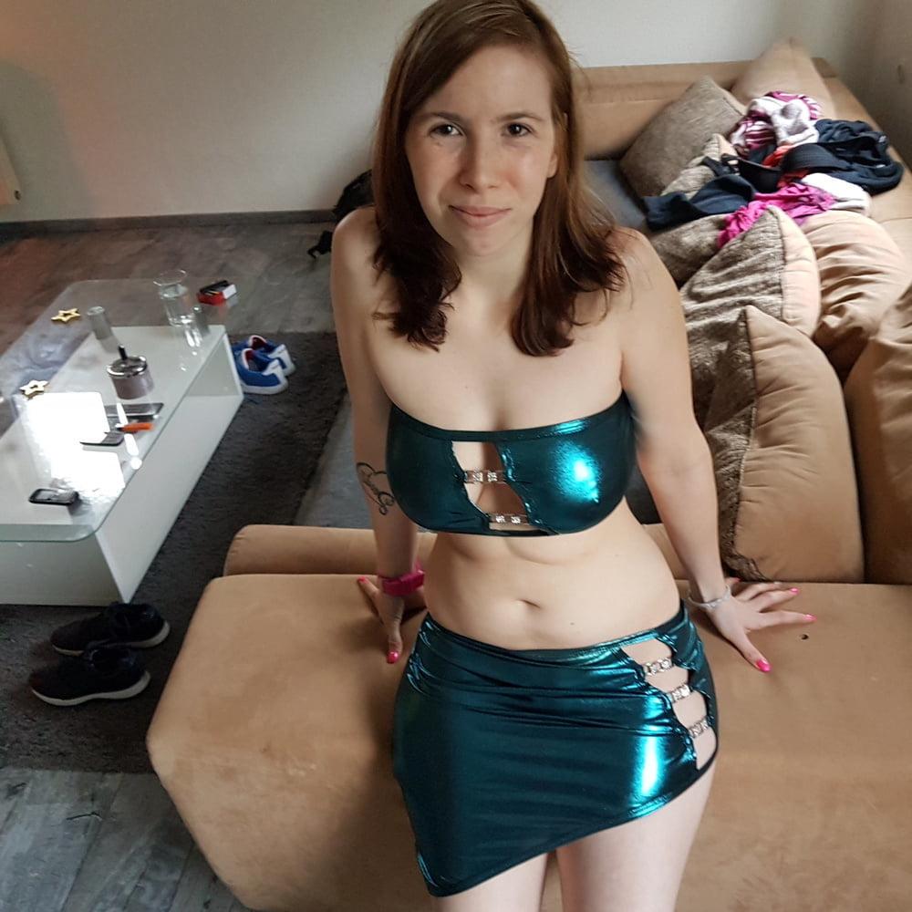 18P milf busty